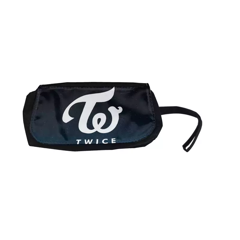 جامدادی برنزنتی 2 زیپ طرح گروه موسیقی توایس کد Twice 1